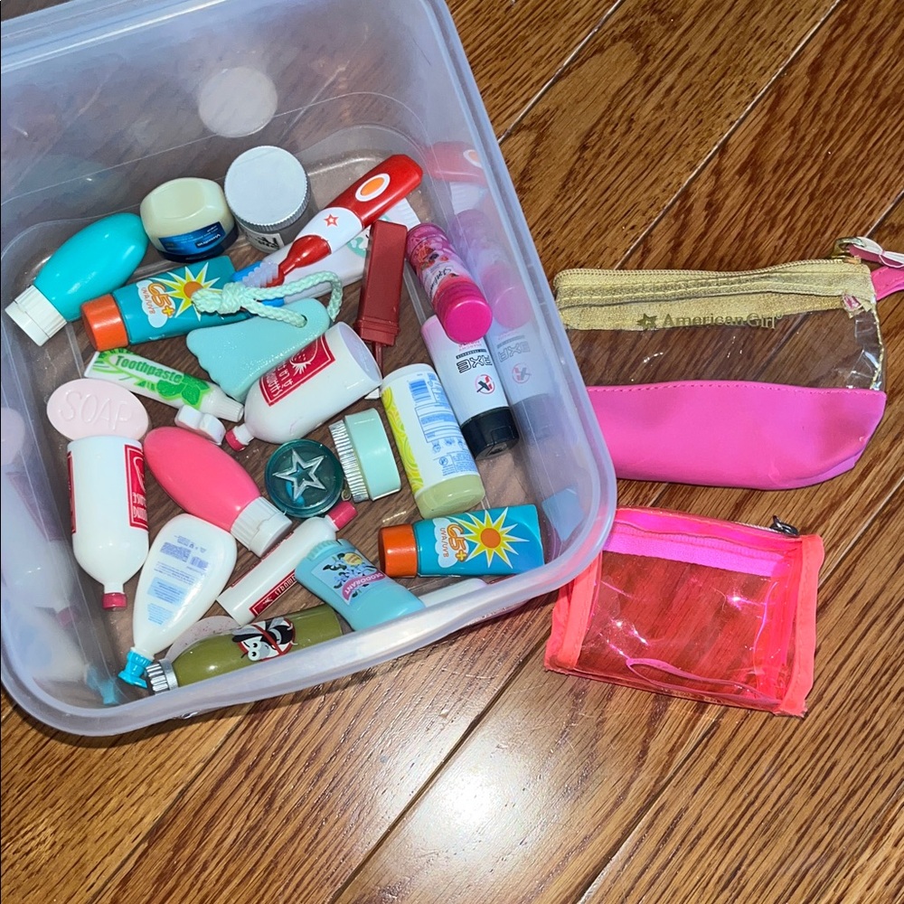 Kids toys toiletries for American girl dolls